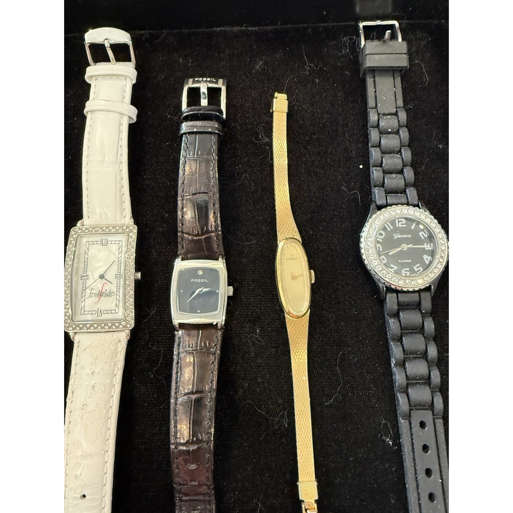 Vintage Watch Bundle Ladies (4) Fossil Geneva Fredricks Hollywood ConsulREAD5332